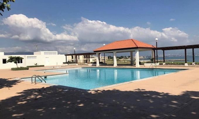 Portmore Apartment | Island Breeze Luxury Studio Apartment w/Pool
