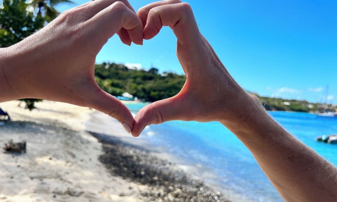 Estate Western Water Island House | Island Cottage w/Pool & New A/C – 5 Min Walk to Honeymoon Beach & Beach Bar!