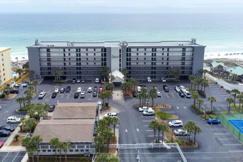 Fort Walton Beach Apartment | Island Echos 5H