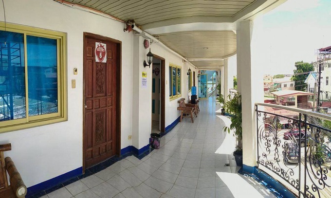 Puerto Princesa City Centre House | Istroberi Inn Palawan near Airport