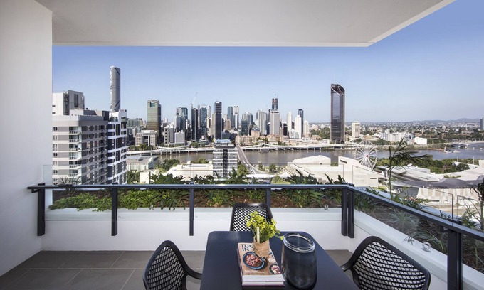 South Brisbane Apartment | Ivy and Eve Apartments by CLLIX