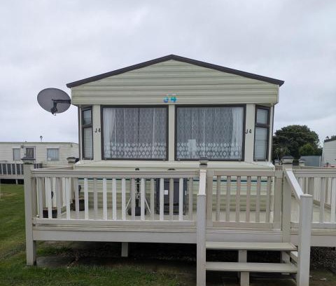 Skegness Ski Chalet | J4 Millfields 4 berth lead person must be over 30