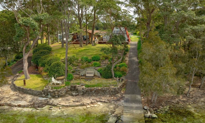 St. Georges Basin House | Jado on the Lake- House Jervis Bay