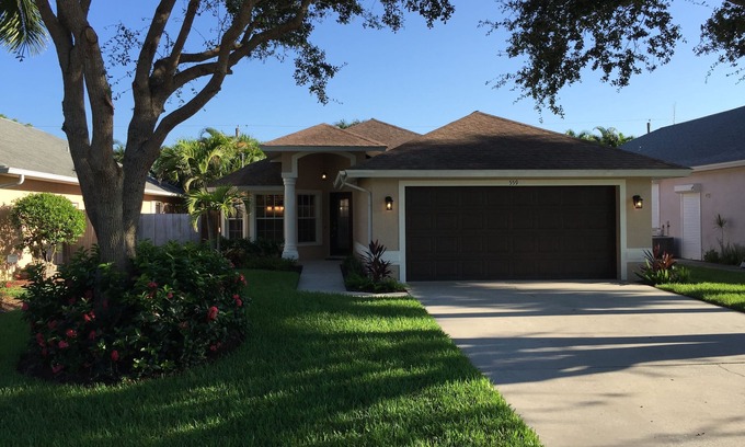 Naples Park Villa | “JANUARY 2026 Now Available!” 5⭐️ LUXURY BEACH VILLA with SECLUDED POOL+HOT TUB