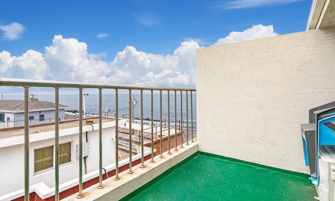 Downtown House | Jeju Stay Dalggum Pension