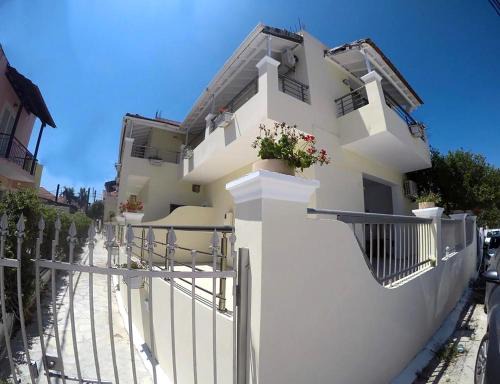 Kavos Apartment | Jessica's Studios & Apartments
