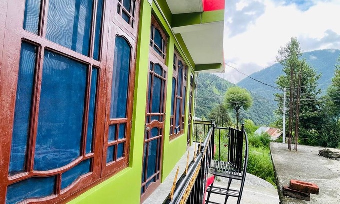 Banjar House | JIYAHA WATERFALL AND SNOW VIEW HOMESTAY