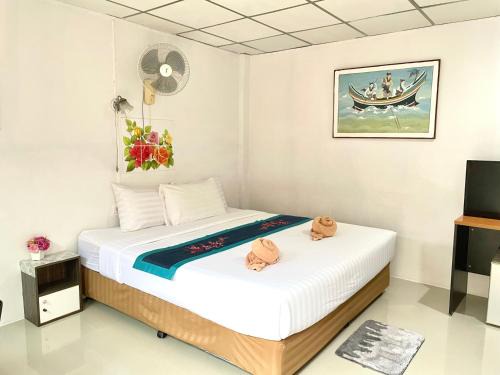 Karon House | JJ karon beach hotel