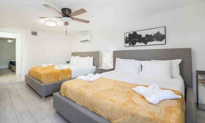 Coral Terrace House | JULIA - MIAMI - 2 · House 4BR 7beds petfriendly close to the airport