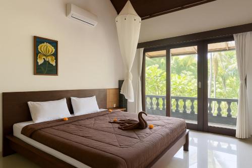 Penestanan Villa | Jungle Hideaway Villas 2 - River Cafe