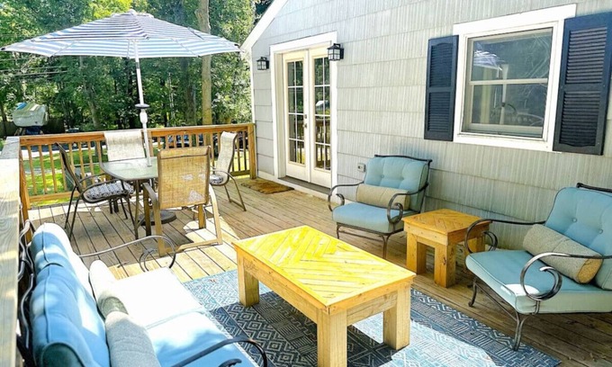 East Falmouth House | Just Chillin` - Falmouth