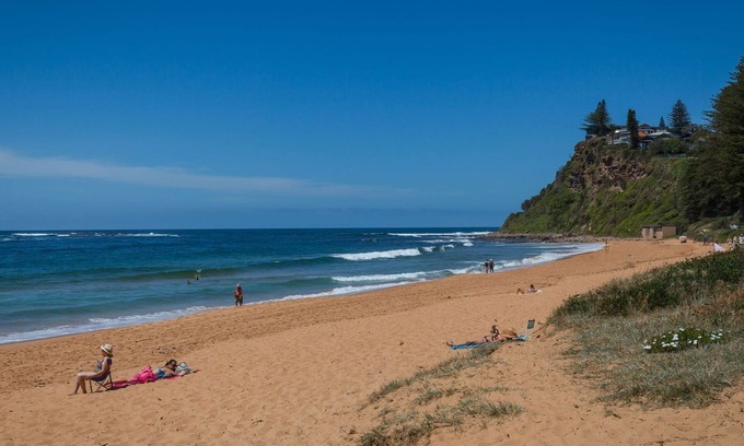 Newport Apartment | Kahakai Garden Just footsteps from the beach