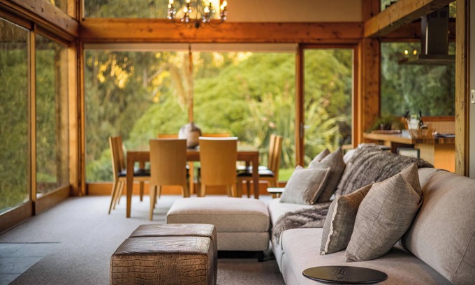 Cape Saunders Resort | Kaimata Retreat and Kakapo Cabin Otago Peninsula-Ocean view lodge for family and friends gatherings