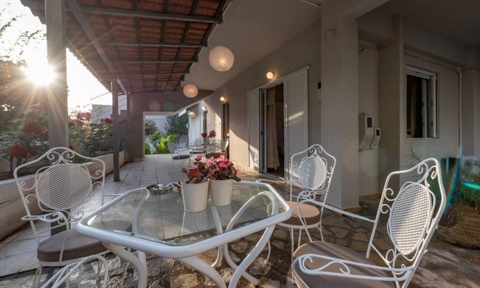 Kalamata Apartment | Kal1 Tranquil Dream Flat for Ideal Vacations