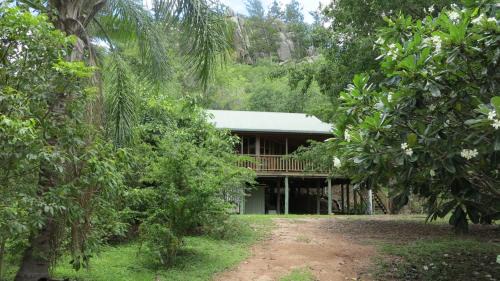 Arcadia House | Kameruka