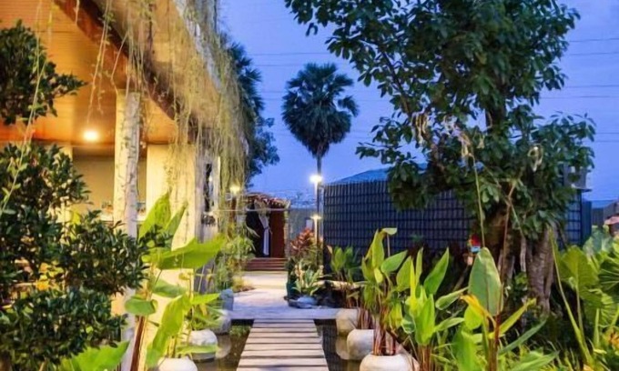 Kampot Resort | Kampot Tropical Village