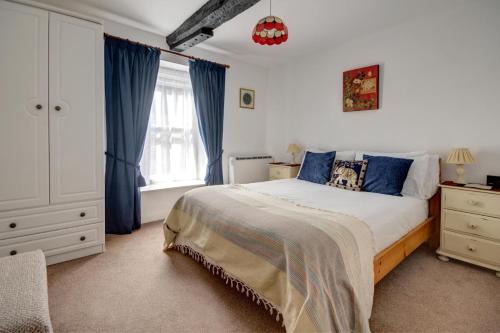 Cirencester Apartment | Katrinas Apartment By Treetop Property