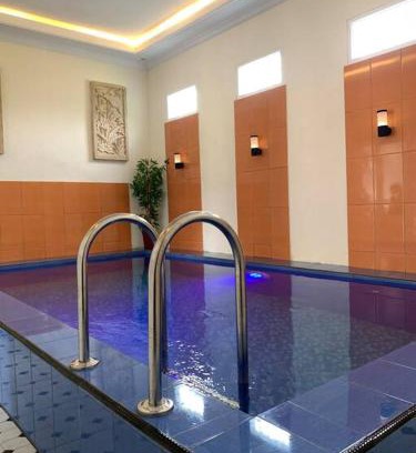 Oro Oro Ombo Villa | Kayz Villa Batu dengan Kolam Renang Pribadi