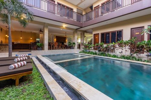 Batu Bolong House | Kecik Inn