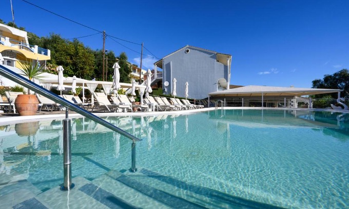 Notos Apartment | Kerkyra Island Hotel