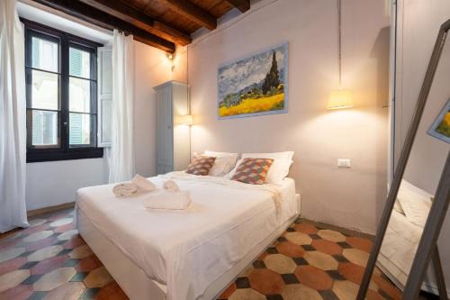Sant' Ambrogio Apartment | Keys of Italy - F1 - Fiesolana 24 - Santa Croce one bedroom apartment for couples