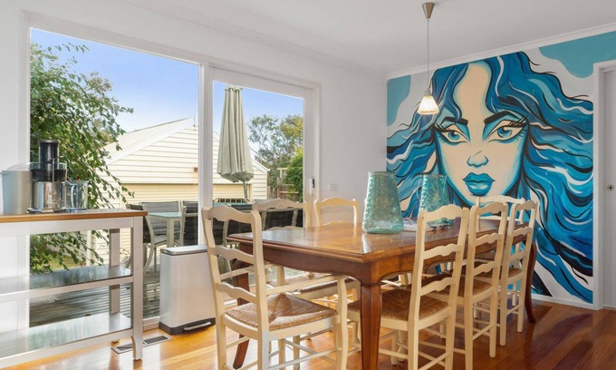 Rye House | Killarney Beach Side Cottage