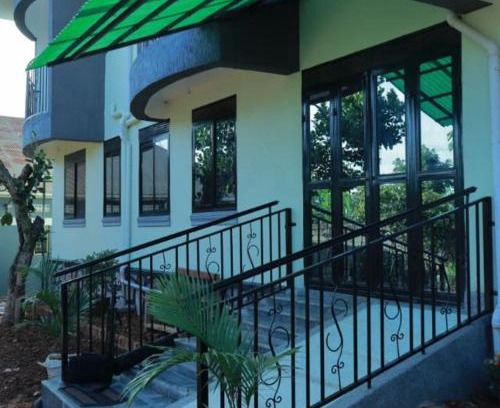 Entebbe House | Kinene Residence Motel Entebbe