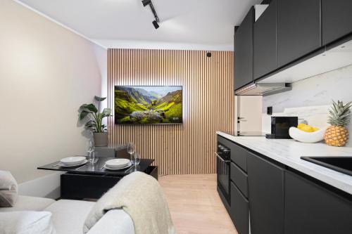 Bergenhus Apartment | King bed - Behind Bryggen - Renovated des 23