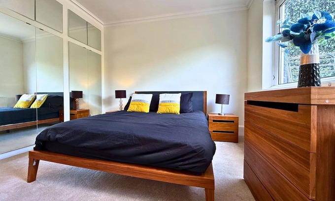 Queen's Gate Apartment | Knightbridge Hydepark 2b2b and Garden
