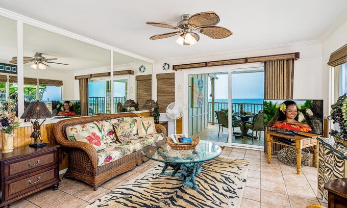 Kailua-Kona Apartment | Kona Riviera Villa #101