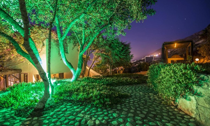 Piskopiano Apartment | Korifi Suites Collection Apartment for Adults