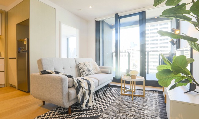 Docklands Apartment | Kozyguru Docklands Modern 1 Room Unit