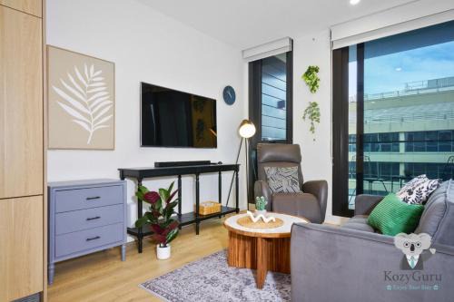Moonee Ponds Apartment | KozyGuru | Moonee Ponds | Modern 1 Bed Apt Parking