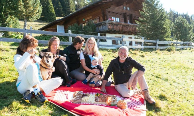 Zettersfeld Ski Resort Ski Chalet | Kristemoarhütte