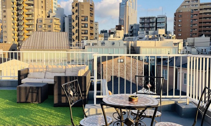 Nishi-Shinjuku Apartment | KSK House