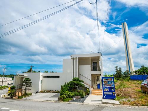 Kin Hotel | Kugani-YA.