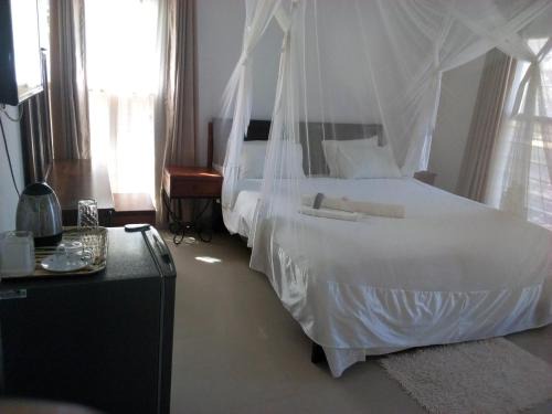 Ndola Bed & Breakfast | Kuku Royal Lodge