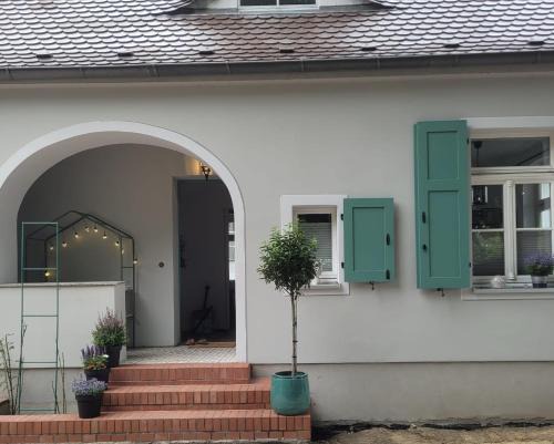 Senftenberg House | Kutscherhaus mit 2 Schlafzimmer im Zentrum von Senftenberg