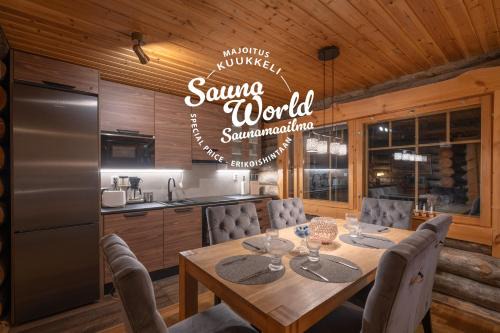 Saariselka Ski Chalet | Kuukkeli Log Houses Villa Aurora "Pupula"