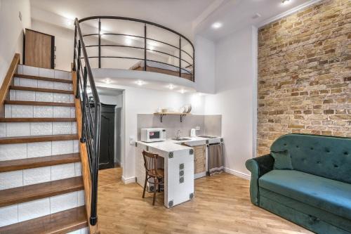 Afanasivsʹkyy Yar Apartment | Kyiv Vogue Apartments