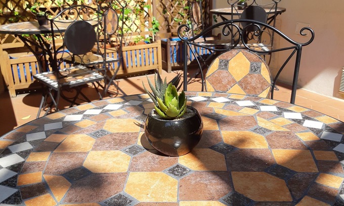 San Jacopino House | L'ARANCETO&STILNOVO GUEST HOUSE DI TOKA ALFONS