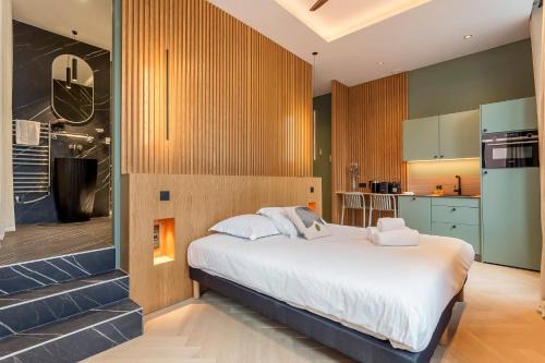 Croix Rousse Hotel | L'Exclusif Spa Suites Prestige Lyon Croix-Rousse
