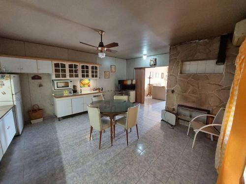 Mendoza House | La casa de los abu