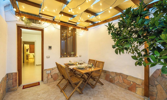Capoterra House | La Casa dei Fiori d'Arancio