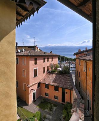 Bogliaco Apartment | La Casa del Vento - Appartamento Collina - Theater Home