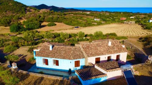 Tertenia Ski Chalet | la casetta rosa