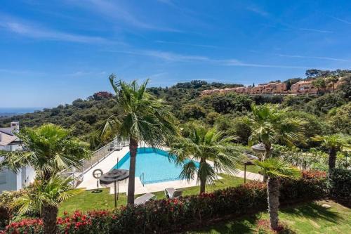 Ojen Apartment | La Floresta View