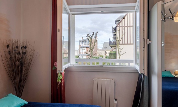 Villers-sur-Mer Apartment | La Fontaine by Interhome