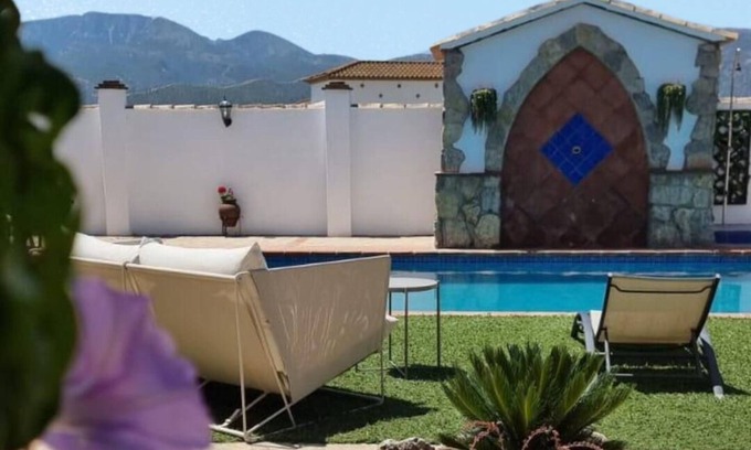 Algodonales Ski Chalet | La Güena Vida .