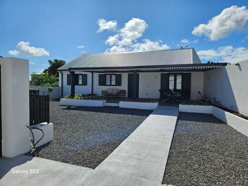 Sainte-Suzanne House | La KAZ SAMANY